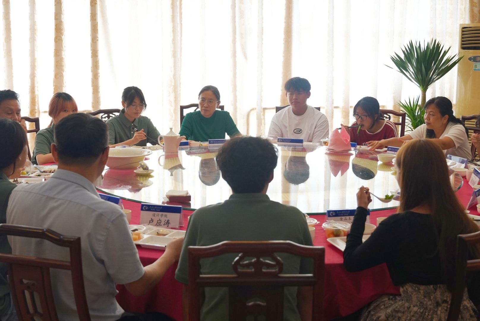 C62821E7ADC85E1DADB3813D5A5_C3A51849_2B750