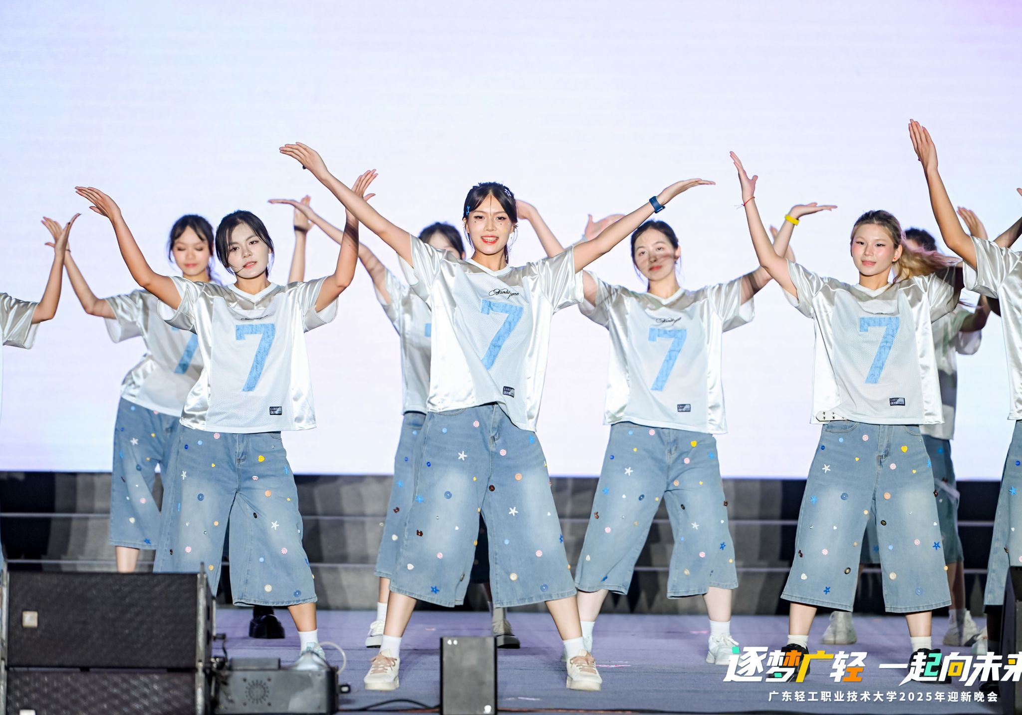 737C233835982B9C6D50768CDEC_AA858EA6_48396