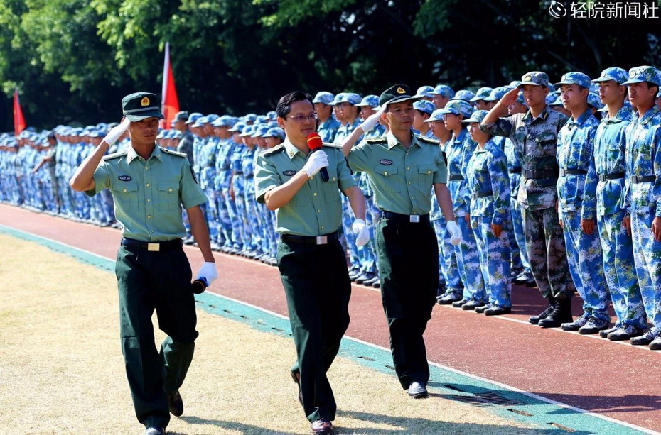 0D3D7F337D3A3D82300B978BAB4_D8ABD352_44F95