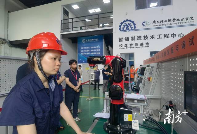 8ABE1C173671A3FF54F9945EFE2_F2CAB60C_ABED 8ABE1C173671A3FF54F9945EFE2_F2CAB60C_ABED