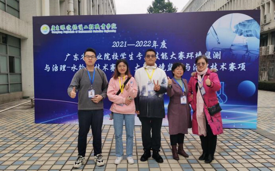 B18ACECD9861B4BD605B3D3A067_86C0F22E_2D7F4