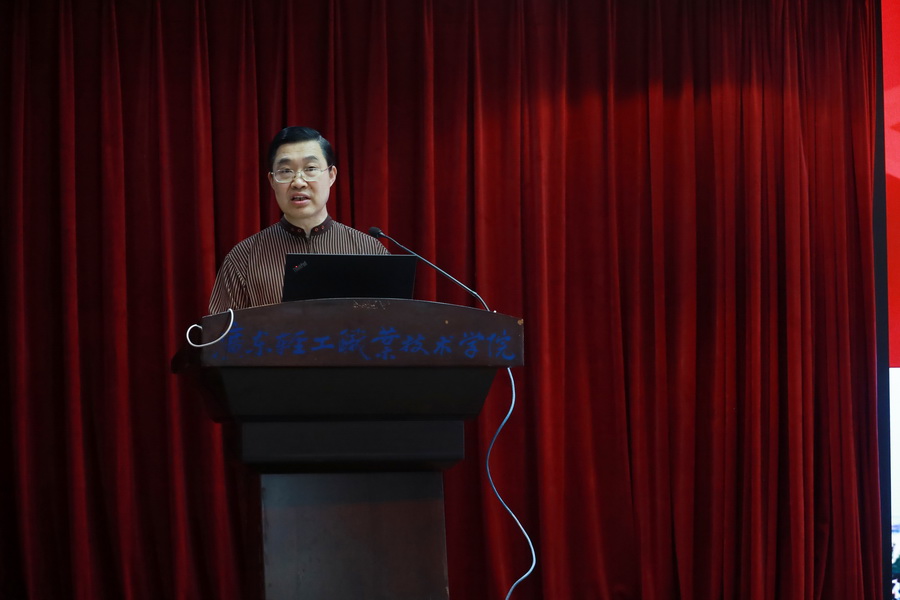 B9D2B0F87A5BB1027A5649D2333_9751790C_1DEF4