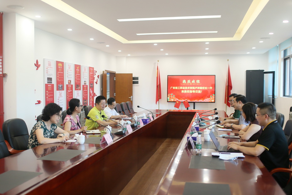 932B34A583A784767814436313F_454D4847_2C69E