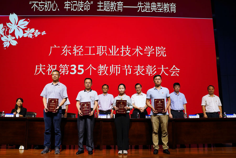 14591CB860268C3C1DE3F5DD12D_99E242D4_1F060.jpg?e=