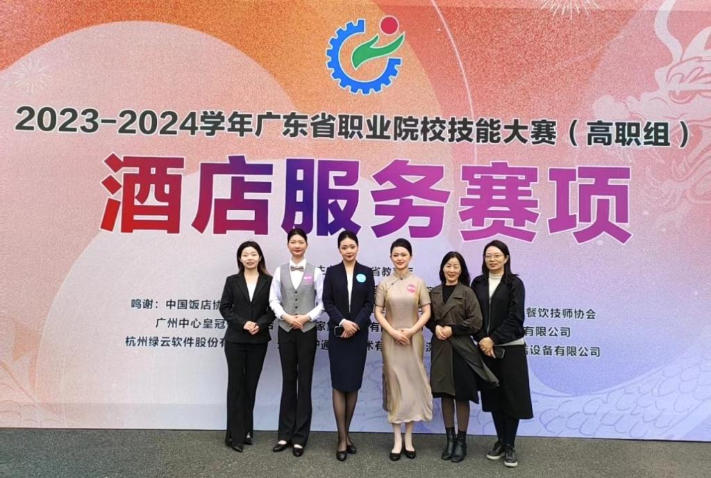 365���й�˾(Ӣ��)����-�ٷ���վ