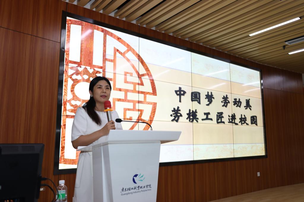 365���й�˾(Ӣ��)����-�ٷ���վ