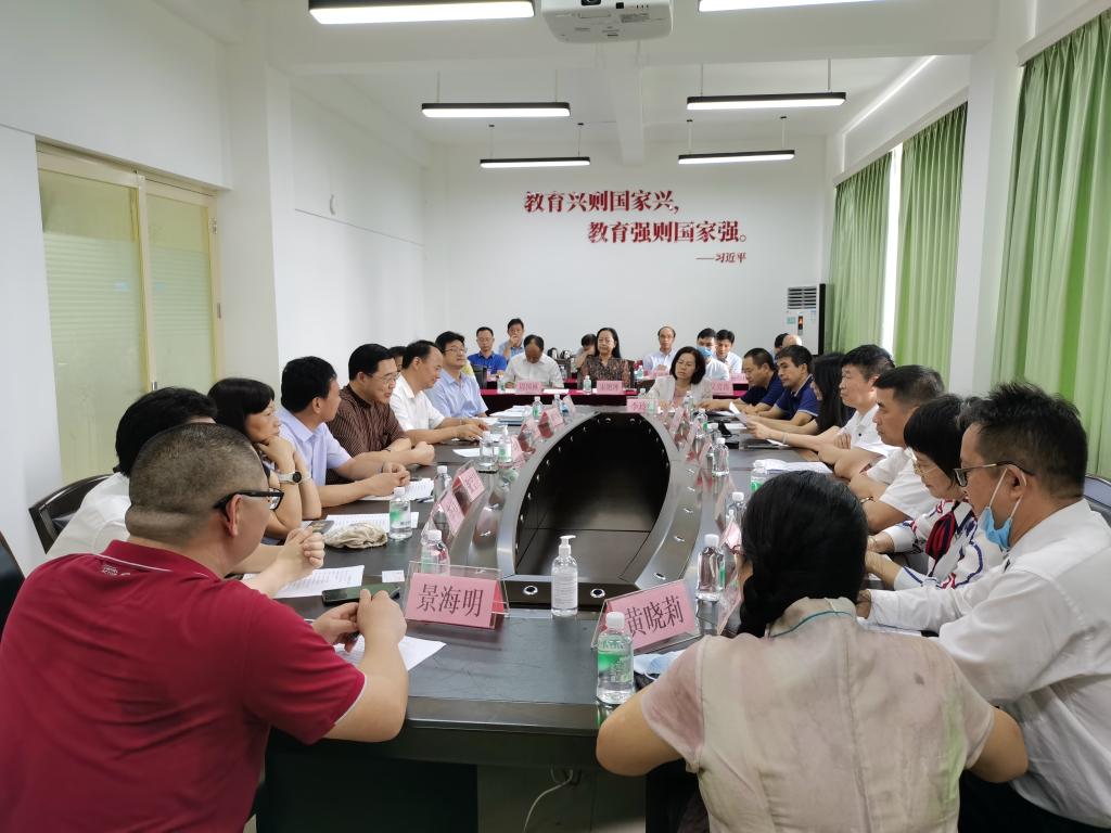 419BEEF547D8A6F2D22212844D4_B0052DEB_1740A