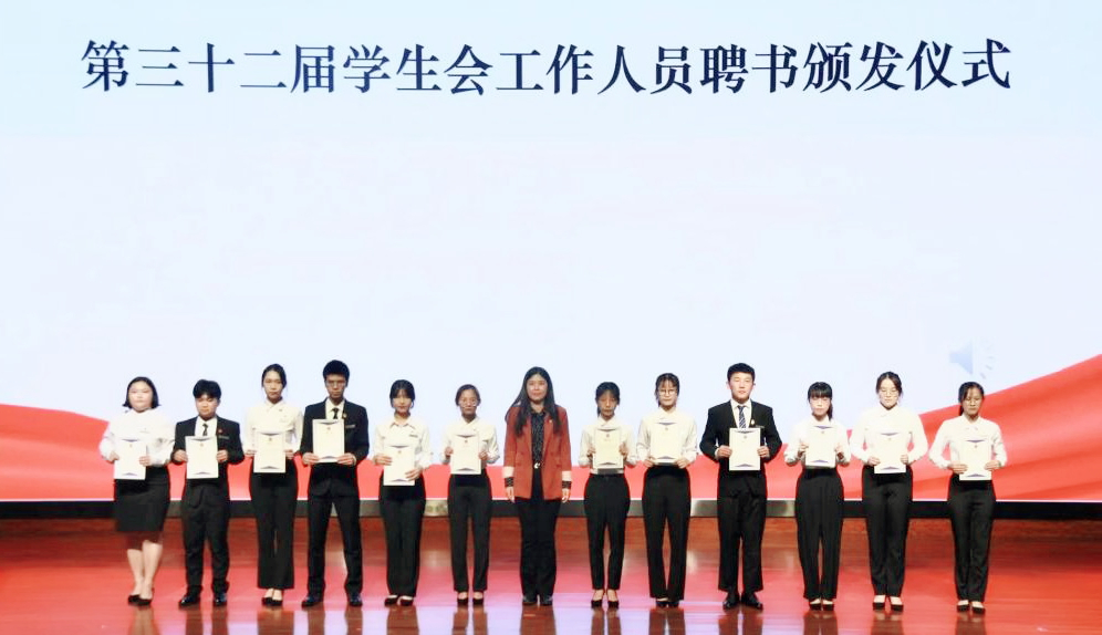 CE750753FDDC7AD48B6E9CC06FE_9D6E2330_5D2F3