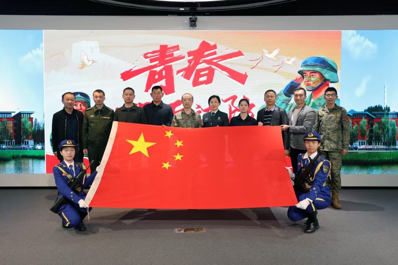 7347C82BED92453E8DBCD1EB8CA_E8976508_22975