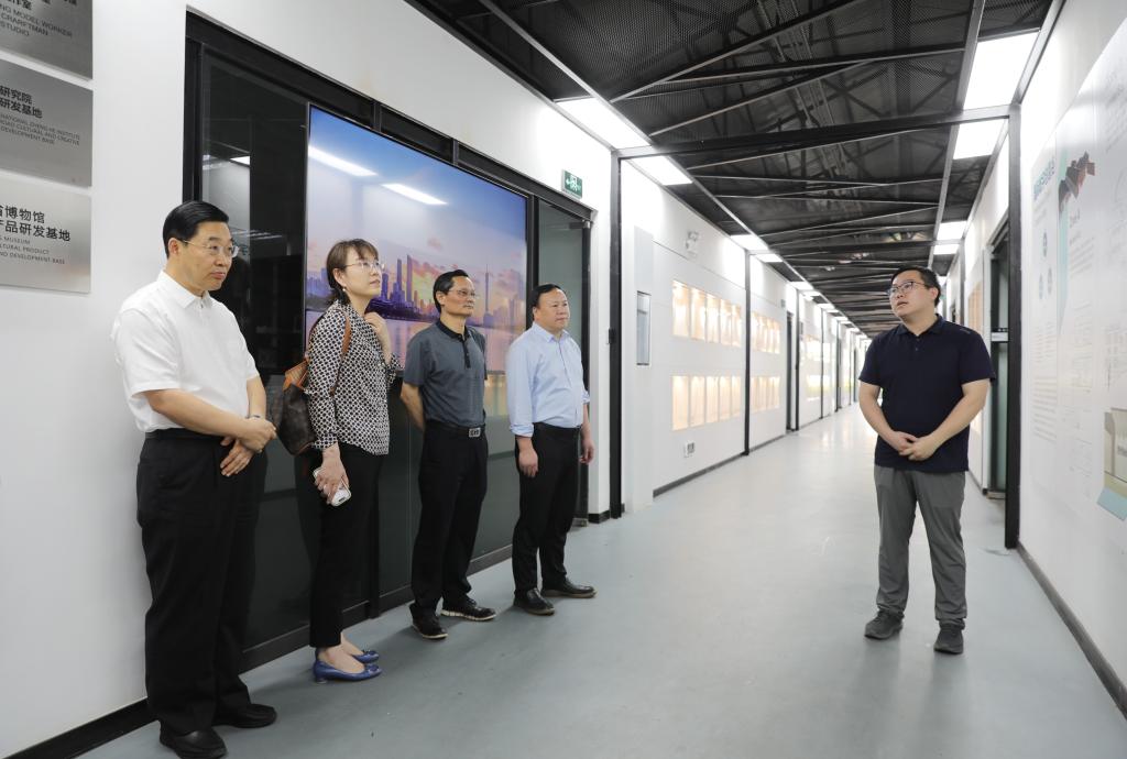 AF4DE12B9204EDE28D033E02690_E50A8434_1370F