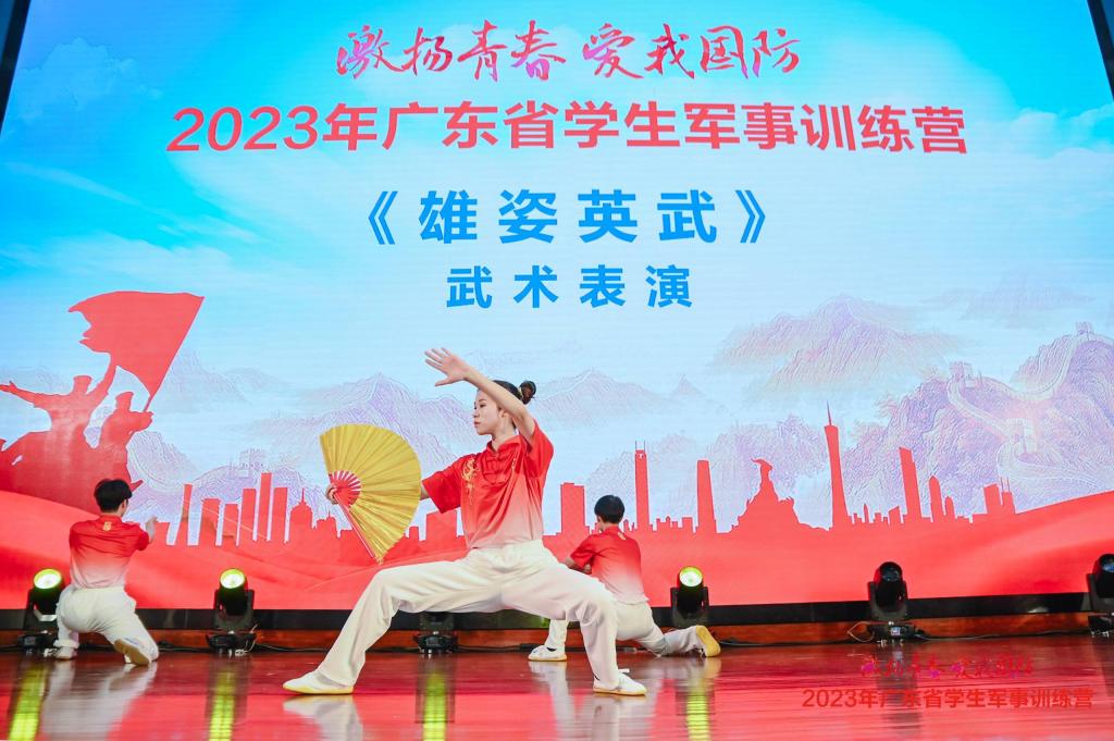 FBAE111F6AA1E4AC8921E7620F4_A99BE24A_183D9