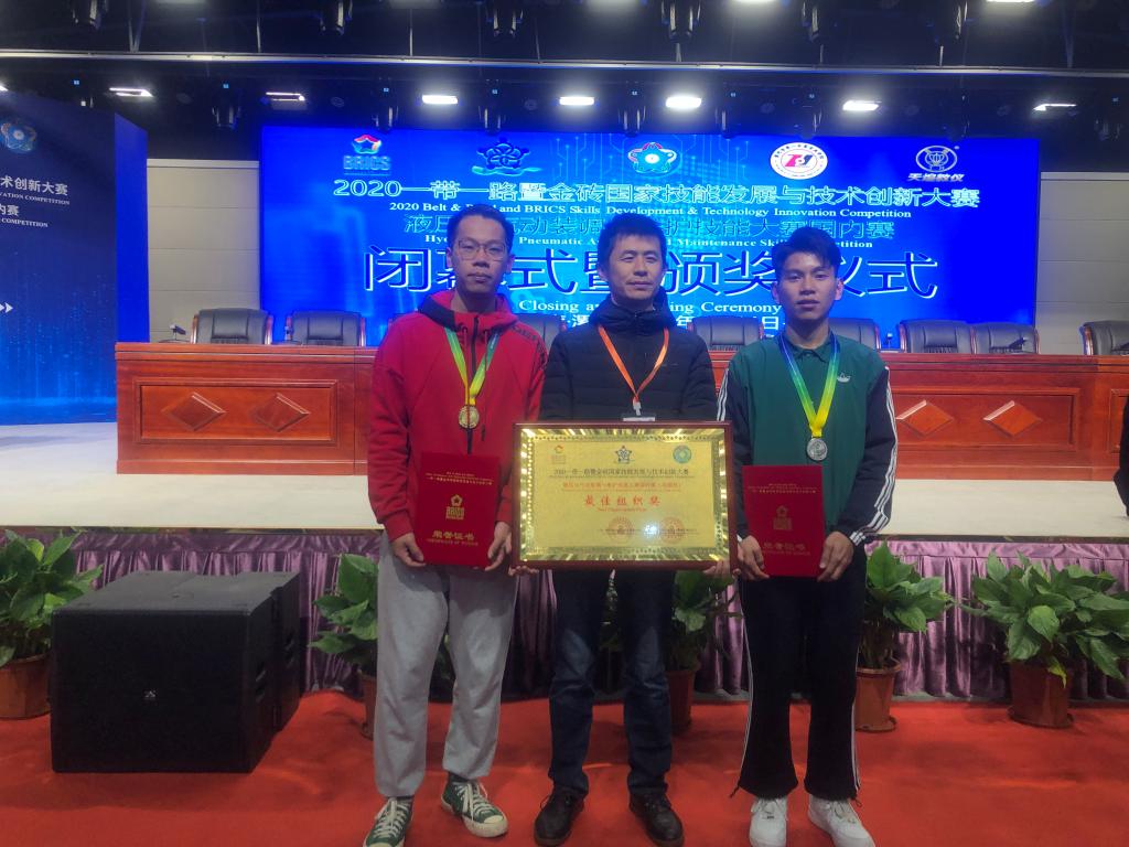 62E24DF94353BBC9BAB6DFE1908_6001CF55_1B002