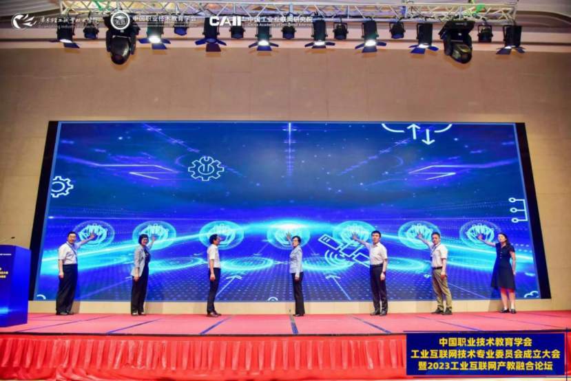 9DC985A47B05768A14A984C4D7B_BD6E5E0C_FB40