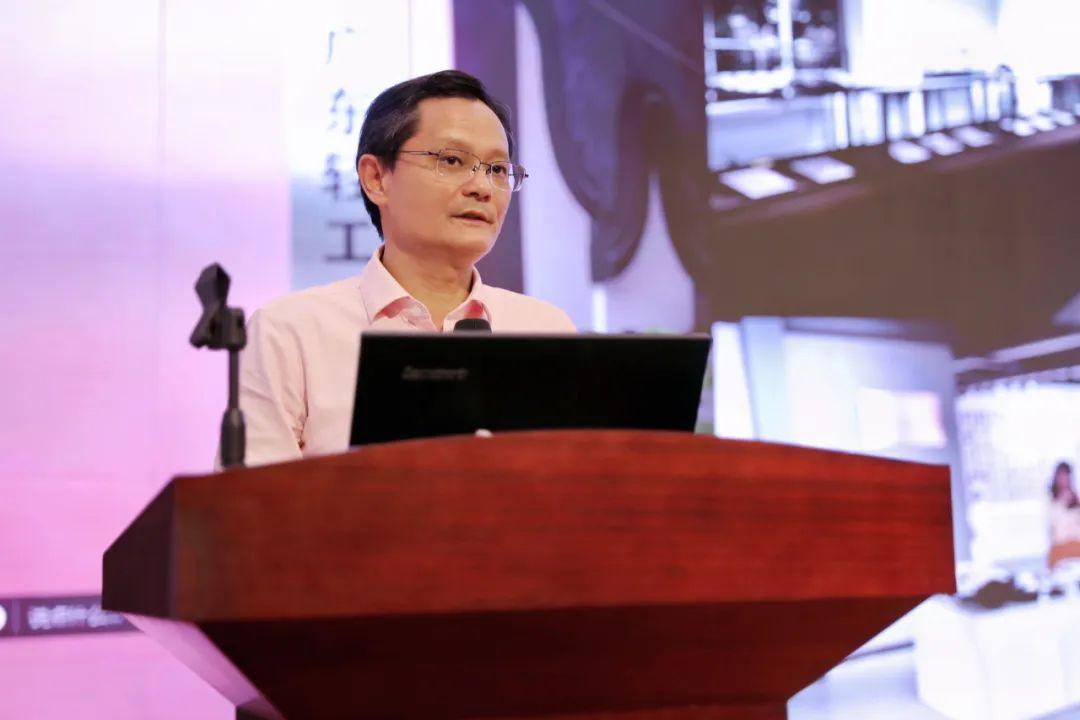 84F9FEAC7021B41D3333E8AAEF7_2F5645F9_BFC9